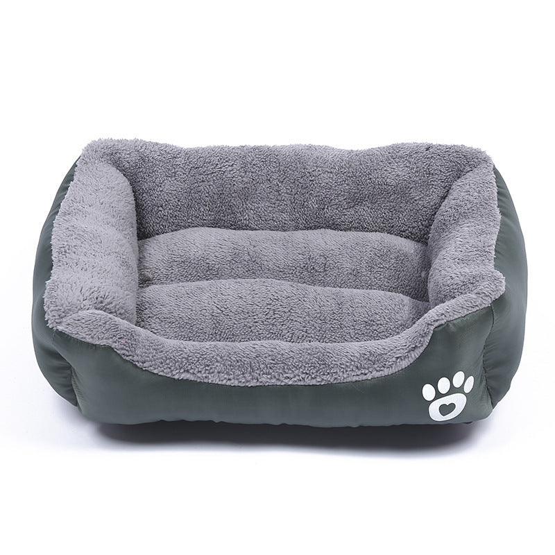 Soft Cozy Fleece Pet Bed with Waterproof Bottom