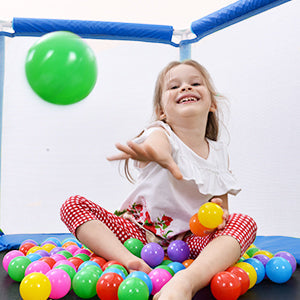 55'' Kids Mini Trampoline with Safety Enclosure Net & Balls
